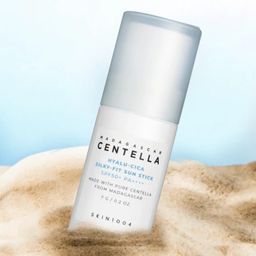 SKIN1004 - Madagaskar Centella Hyalu-Cica Silky-Fit Sun Stick SPF50+ PA++++ - 20g