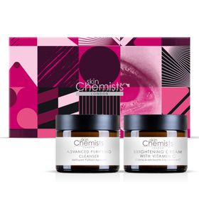 Aufhellende Creme von skinChemists mit Vitamin C + Advanced Purifying Cleanser