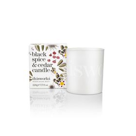 This Works candle - black spice & cedar 220g - Ltd Edition