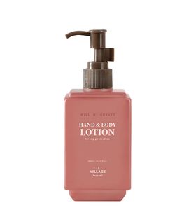 VILLAGE 11 FACTORY Will Invigorate Hand & Body Lotion – Schützende Körper- & Handlotion