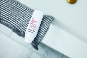 This Works in transit skin defence 40ml