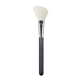 114 Blush & Contour Pinsel