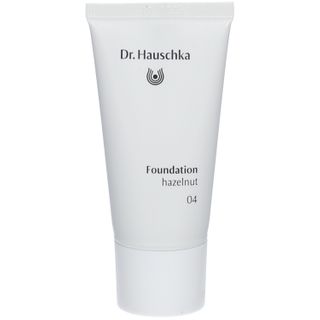 Dr. Hauschka Foundation 04 hazelnut 30ml