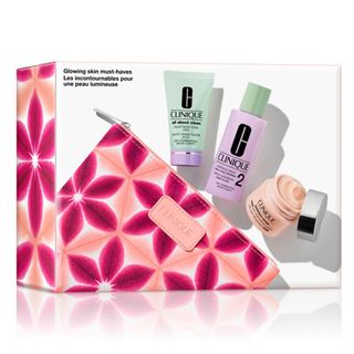 Clinique Glowing Skin Must-Haves