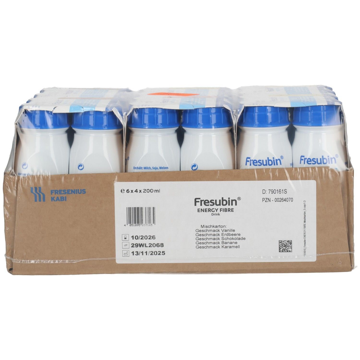 Verpackung mit 24 Fresubin Energy Fibre Trinkflaschen, 4x6er-Trays, mit Verfallsdatum.