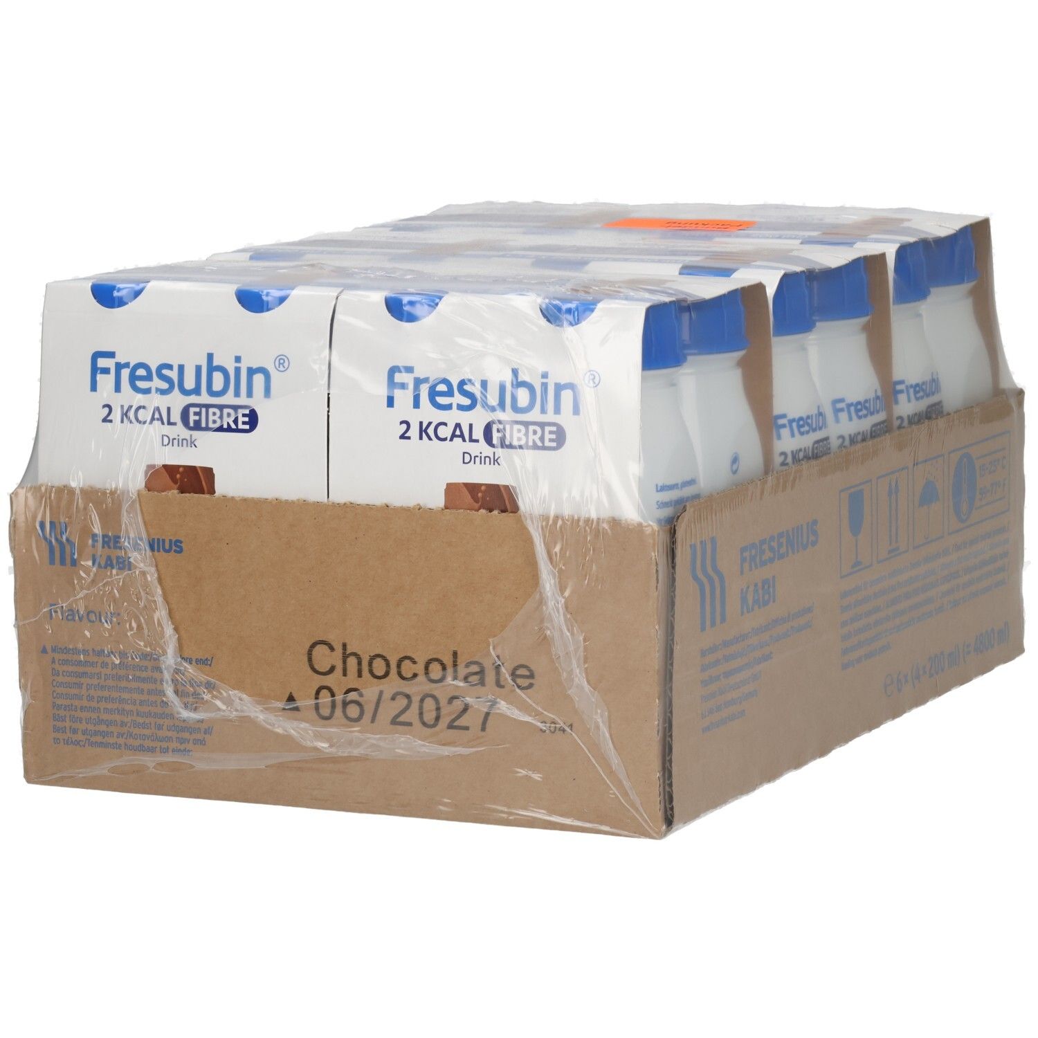 Vorderseite einer Verpackung mit 24 Flaschen Fresubin 2 Kcal Fibre Drink, Schokoladengeschmack.