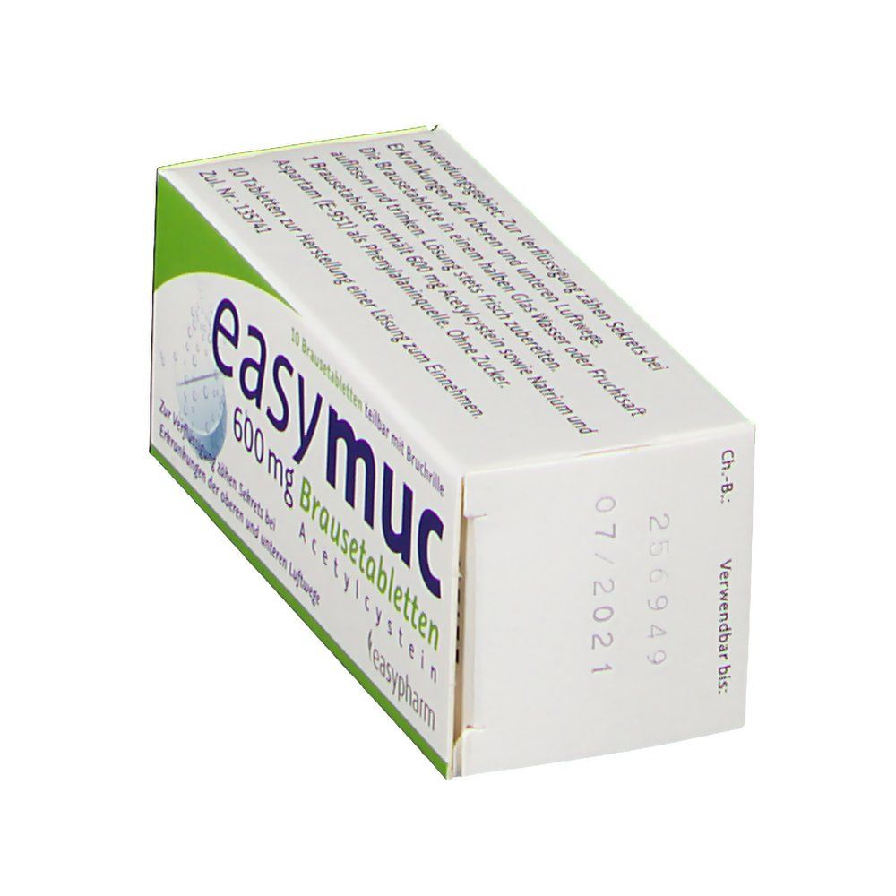 Schräg gestellte Brausetabletten-Packung. Produktname und Dosierung sichtbar. Haltbarkeitsdatum und Chargennummer auf der Seite.