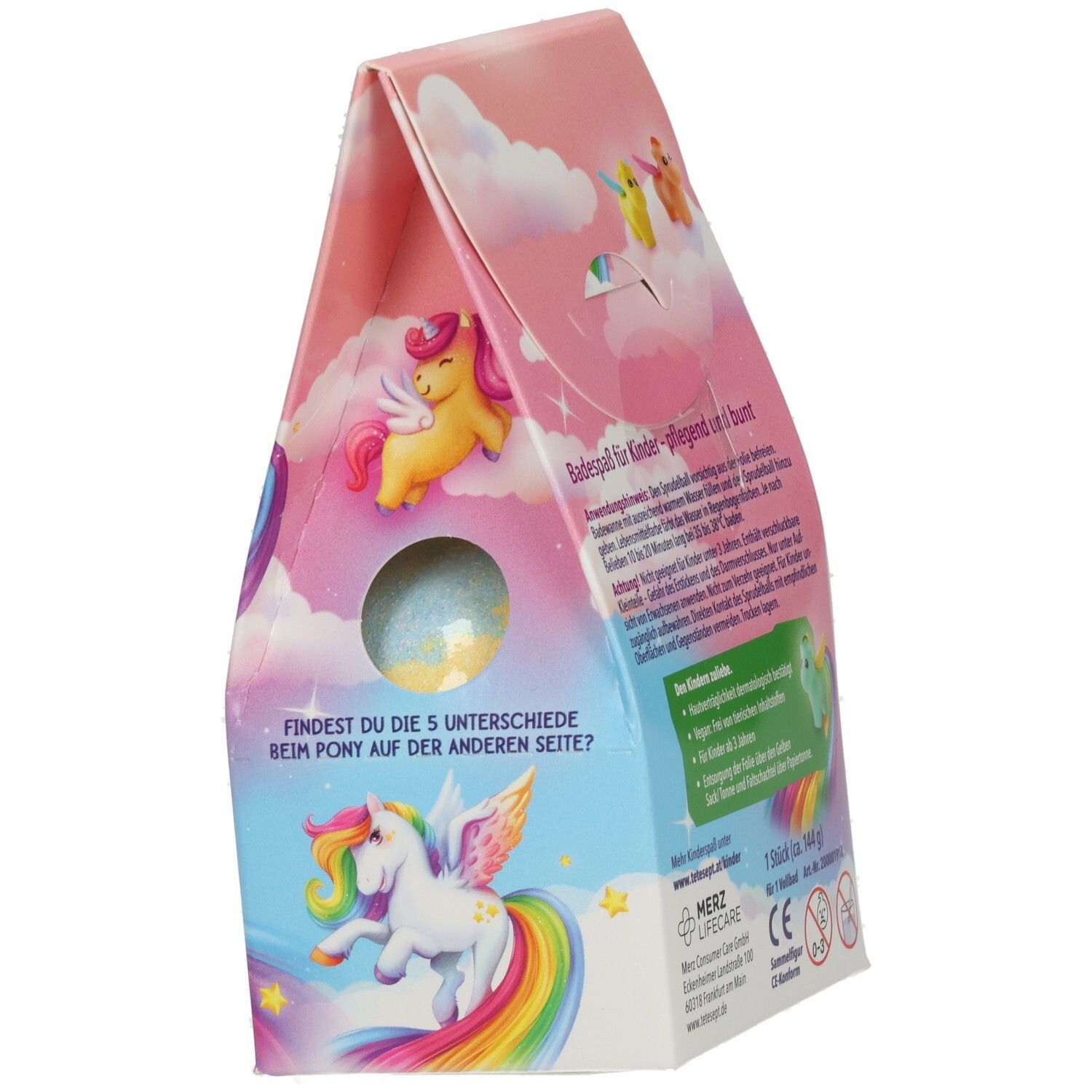 Seitenansicht der Verpackung mit Text. Enthält Informationen über die Badeüberraschung. Mit CE-Kennzeichnung und Altersangabe.