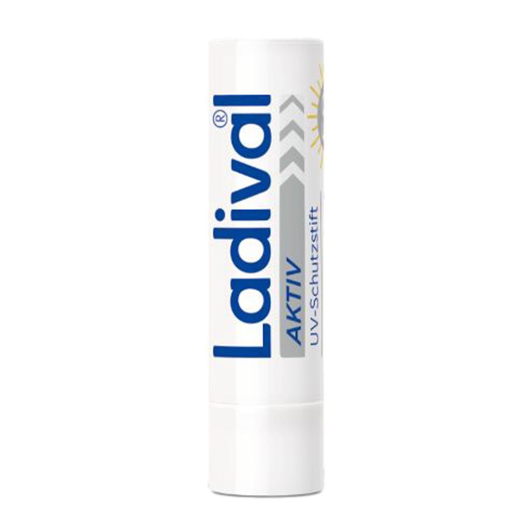 Weißer Lippenpflegestift mit blauem Ladival-Logo und UV-Schutz-Hinweis. Sonnenschutz-Produkt.