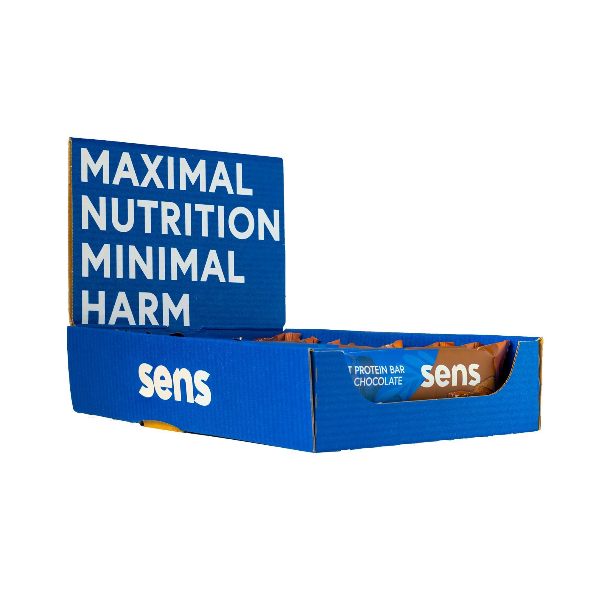 Verkaufsdisplay mit Proteinriegeln. Marke Sens. Aufschrift: Maximal Nutrition Minimal Harm. Blaue Kartonverpackung.