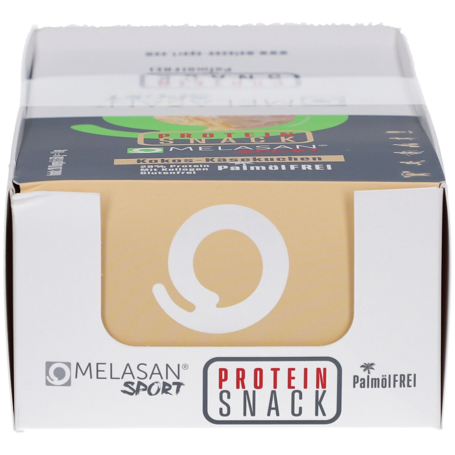 Kartonverpackung mit "MELASAN SPORT PROTEIN SNACK"-Logo. Sichtfenster zeigt Produkt. Aufdrucke: "Kokos-Käsekuchen", "Palmfettfrei".