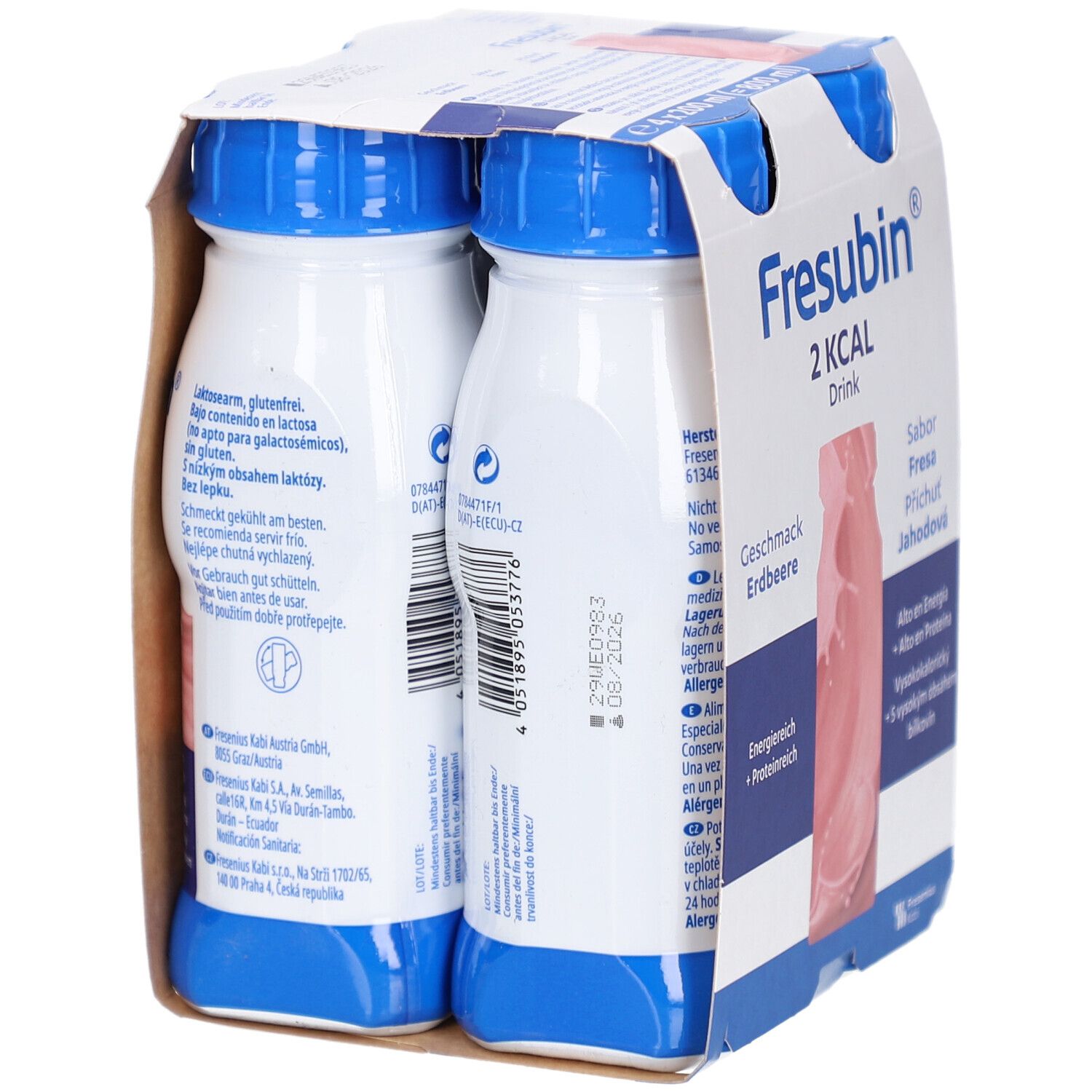 Packung mit vier Flaschen. Rückseite mit Text. Flaschen mit blauem Deckel, weiße Flaschen. Aufdruck: Fresubin 2 kcal Drink.