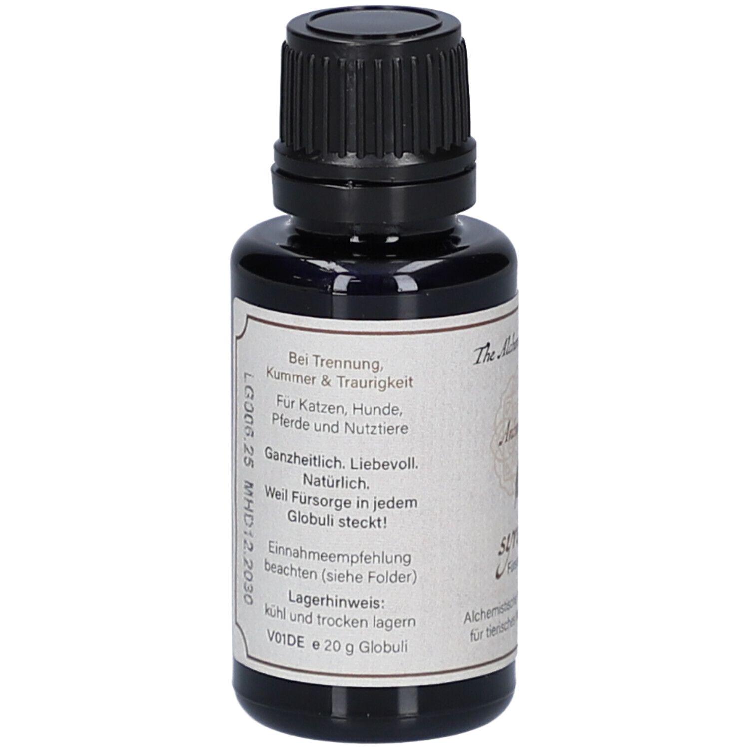 Rückseite der braunen Glasflasche. Etikett mit Text: Für Katzen, Hunde, Pferde. Lagerhinweis. MHD 12.2030. V01DE e 20 g Globuli.