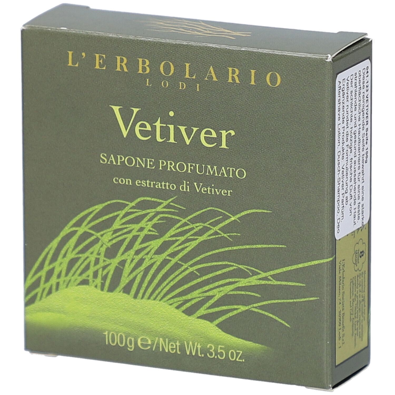 Grüne Schachtel mit Aufschrift "VETIVER SAPONE PROFUMATO". Enthält 100g Seife. Abbildung von Gras. Marke: L'Erbolario Lodi.