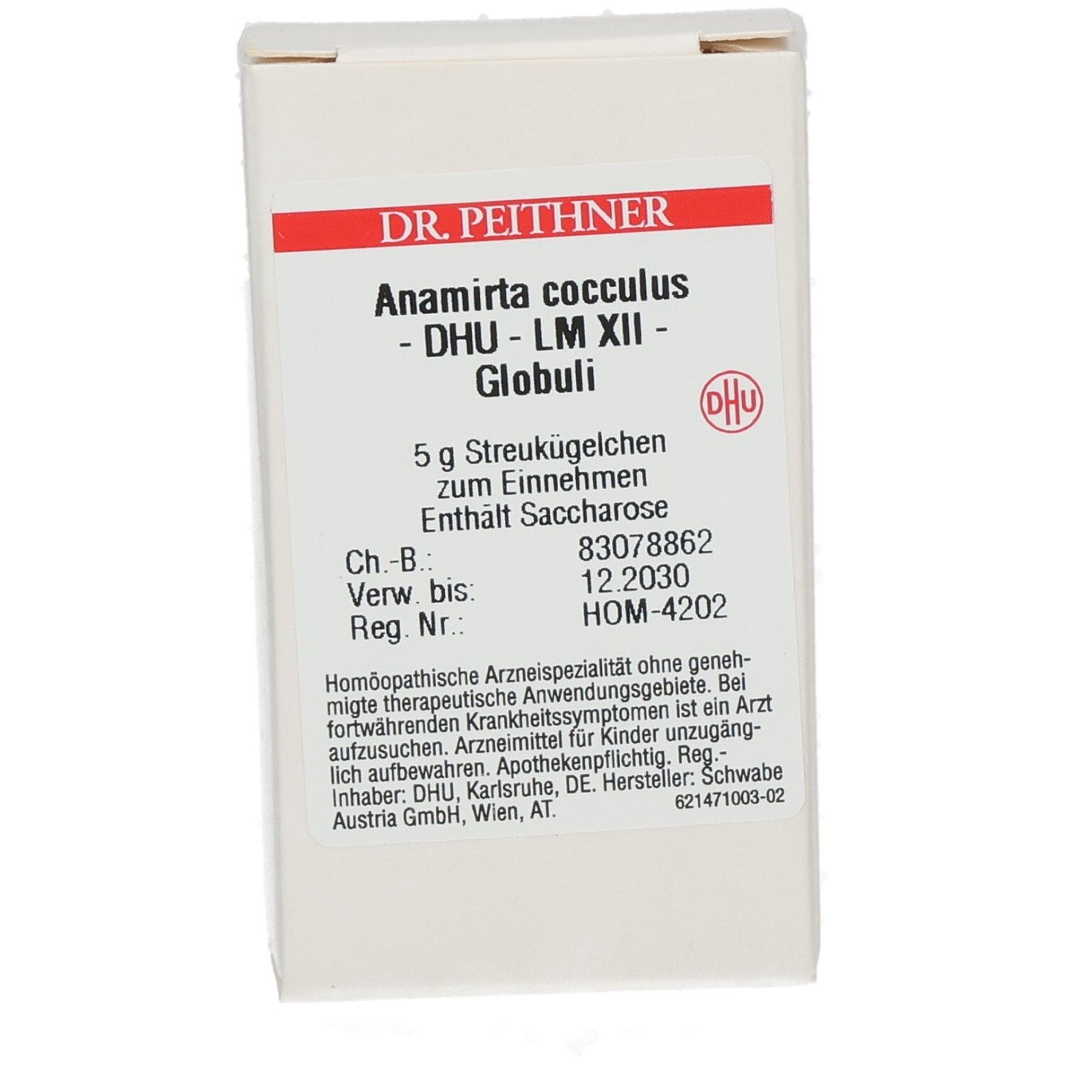 Weiße Faltschachtel mit rotem Schriftzug. Beschriftung: DR. PEITHNER, Anamirta cocculus, DHU, Globuli. Enthält Saccharose. DHU-Logo.