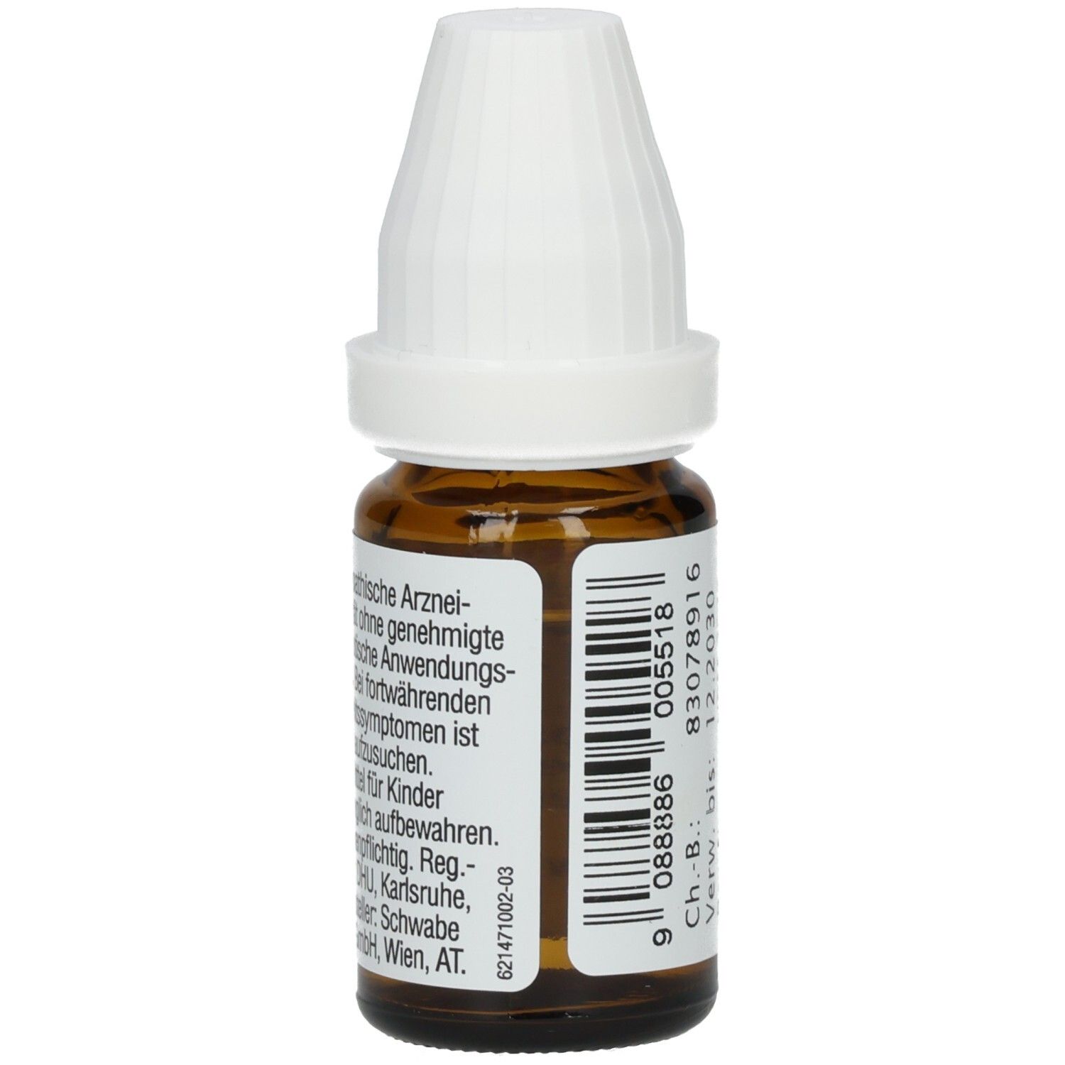 Braune Glasflasche mit weißem Verschluss. Aufkleber mit Text und Barcode. Beschriftung: homöopathische Arzneimittel.