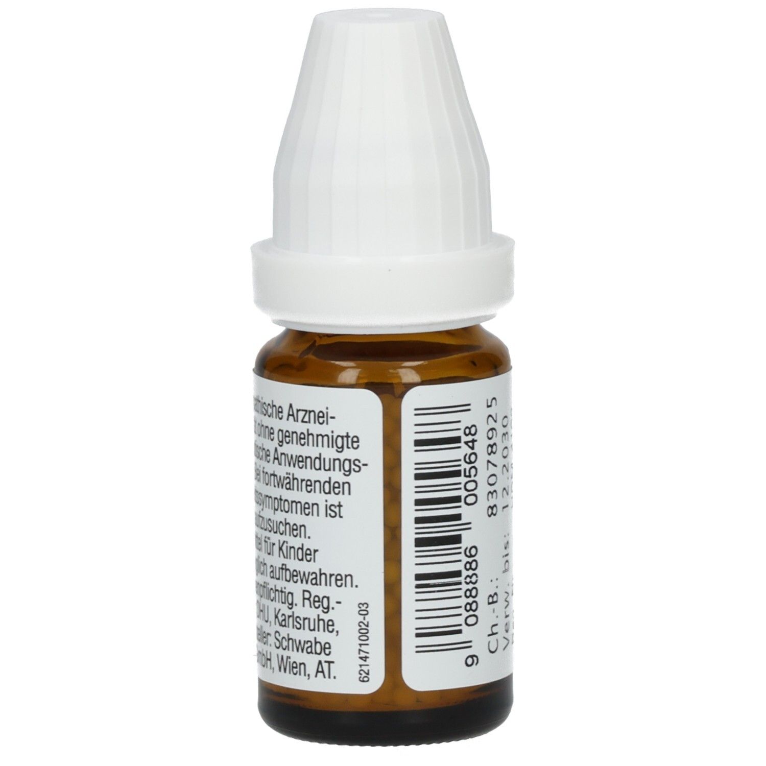 Braune Glasflasche mit weißem Deckel. Etikett mit Text: Homöopathische Arzneimittel. Barcode und weitere Informationen.