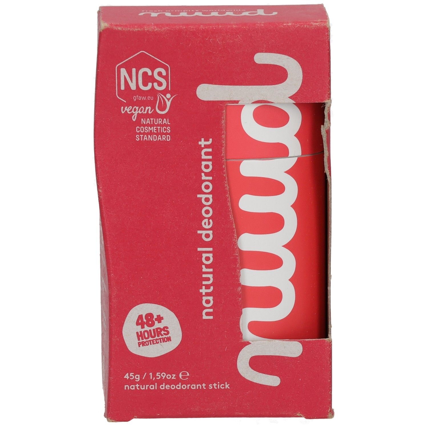 Roter Karton mit "nuud"-Schriftzug und Deodorant-Stick. Vegan, 48+ Stunden Schutz. NCS-Zertifizierung.