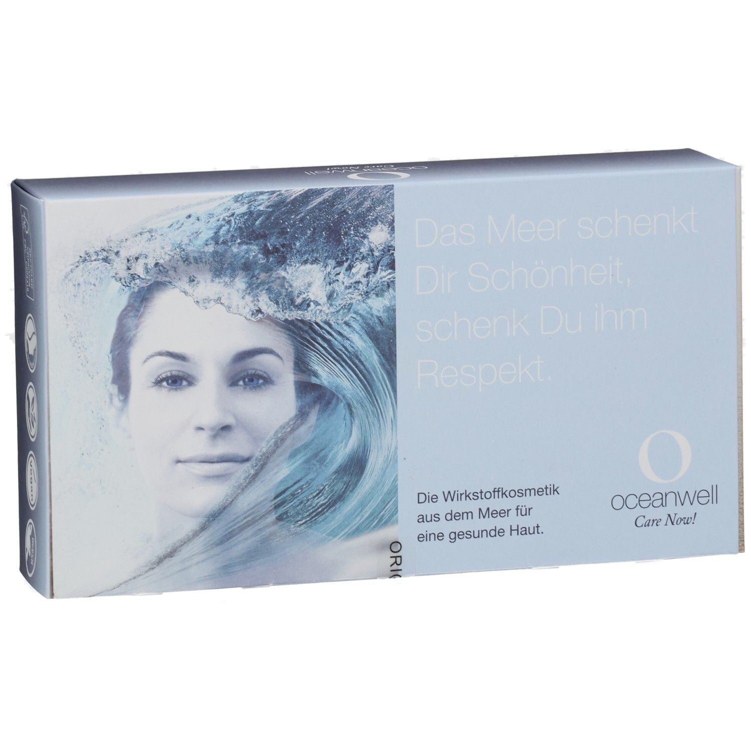 Hellblaue Produktverpackung mit Frauenporträt und Wellen. Text: "Das Meer schenkt Dir Schönheit, schenk Du ihm Respekt." Logo: oceanwell Care Now!