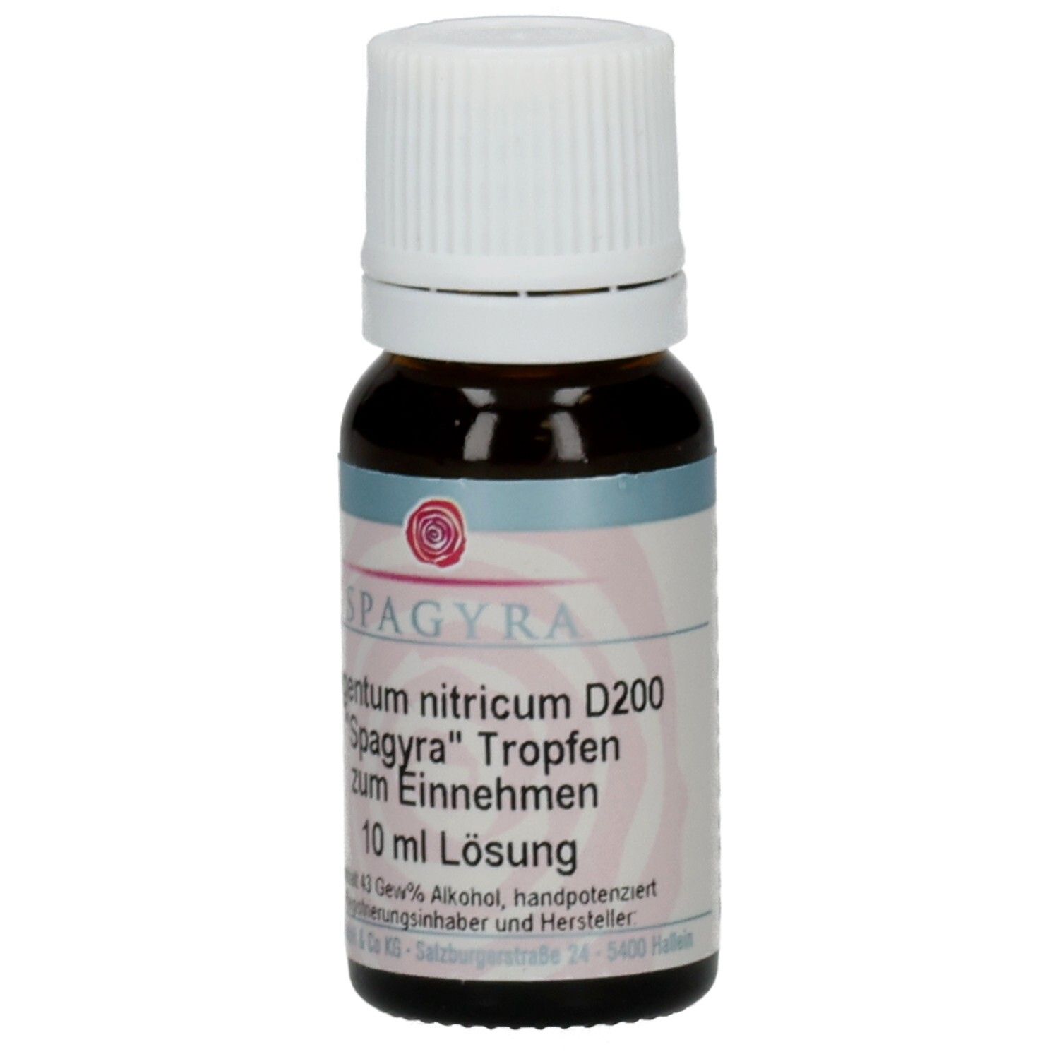 Braune Glasflasche mit weißem Deckel. Etikett mit Produktnamen: Argentum nitricum D200, Spagyra Tropfen. 10 ml Lösung.