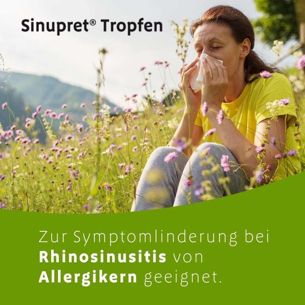 Frau mit Taschentuch in Blumenwiese. Text: Zur Symptomlinderung bei Rhinosinusitis von Allergikern geeignet.