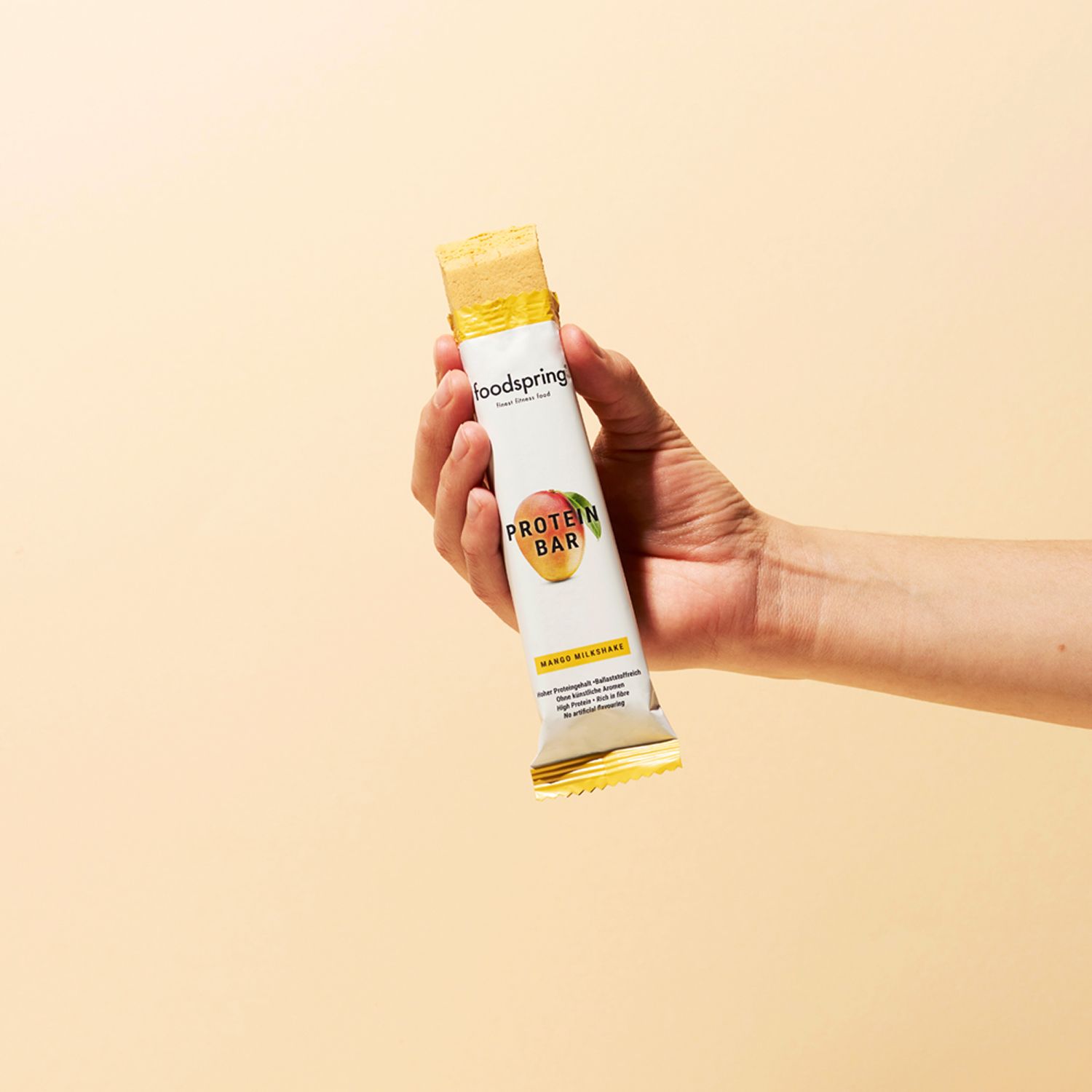 foodspring® Protein Bar Mango Milchshake