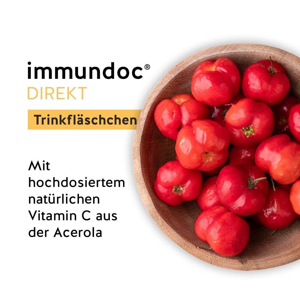 Holzschale mit roten Acerola-Kirschen. immundoc® DIREKT Logo links oben. Text: Mit hochdosiertem natürlichem Vitamin C aus der Acerola.
