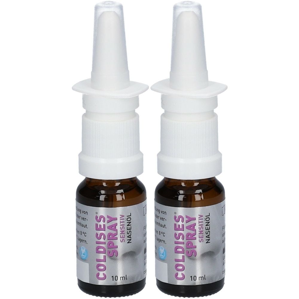 Zwei Nasensprays mit weißem Sprühkopf und brauner Glasflasche. Beschriftung: COLDISES® SPRAY, sensitiv Nasenöl, 10 ml.
