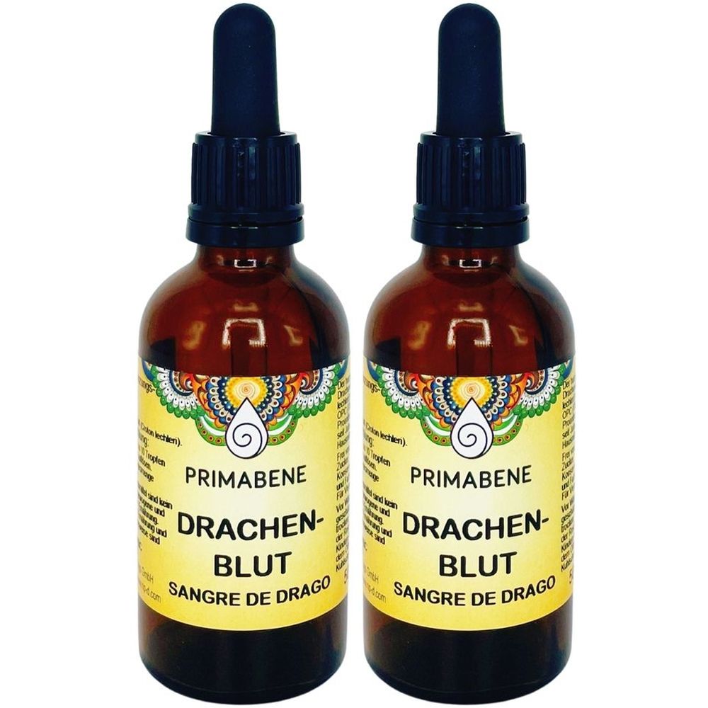 Zwei braune Glasflaschen mit schwarzen Deckeln und Pipetten. Auf den Etiketten steht PRIMABENE Drachenblut, Sangre de Drago.