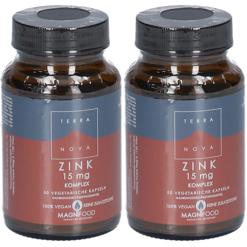 Zwei braune Glasflaschen mit schwarzen Deckeln. Auf den Etiketten steht "TERRA NOVA Zink 15 mg Komplex". 50 vegetarische Kapseln, 100% vegan.