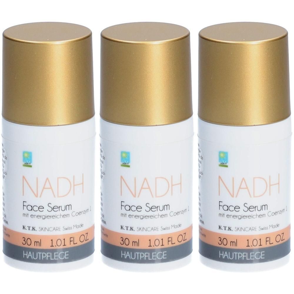 Drei Flaschen NADH Face Serum mit goldenen Verschlüssen. Jede Flasche enthält 30 ml.