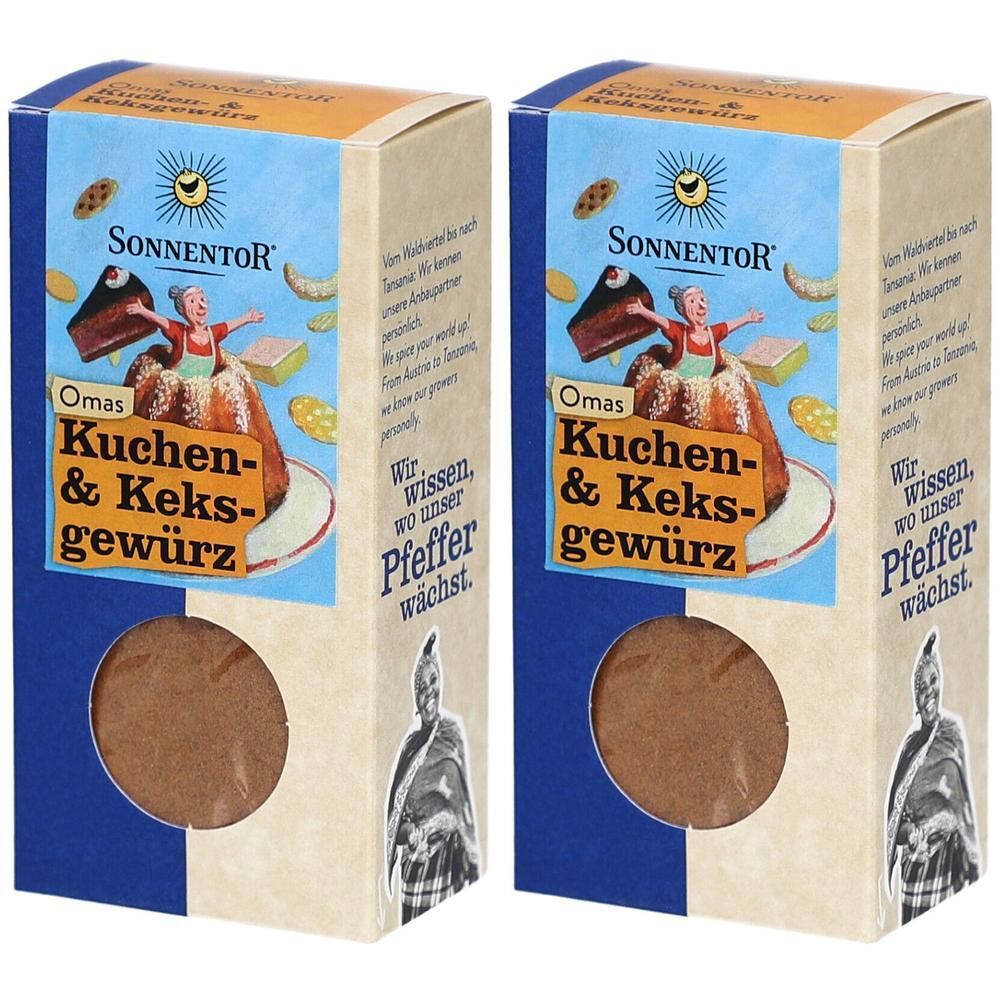 Zwei Packungen Sonnentor Omas Kuchen- & Keks-Gewürz mit Sichtfenster.