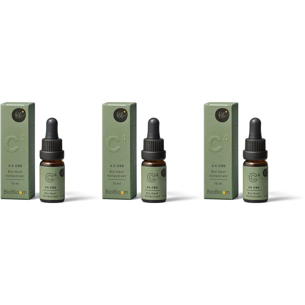 Drei Fläschchen mit Tropfer und Verpackung. Aufschrift: C4, 4% CBD, Bio Hanf Vollextrakt, BioBloom. Braune Glasflaschen, grüne Verpackung.
