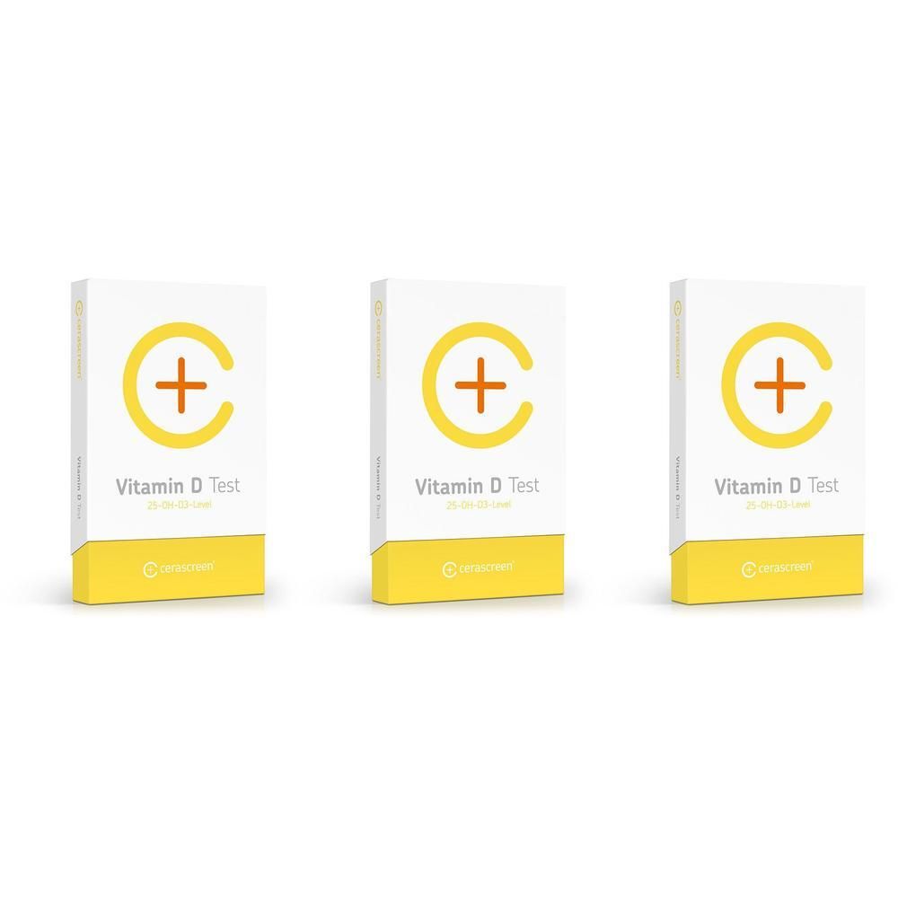Drei Packungen cerascreen® Vitamin D Test. Weiße Schachteln mit gelben Akzenten und Logo. Schriftzug: Vitamin D Test.