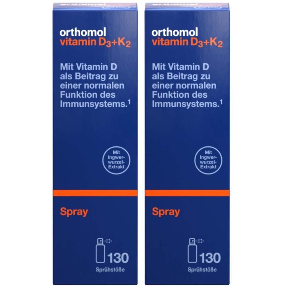 Zwei blaue Sprayflaschen. Aufschrift: Orthomol Vitamin D₃+K₂. Mit Vitamin D für Immunsystem. 130 Sprühstöße.