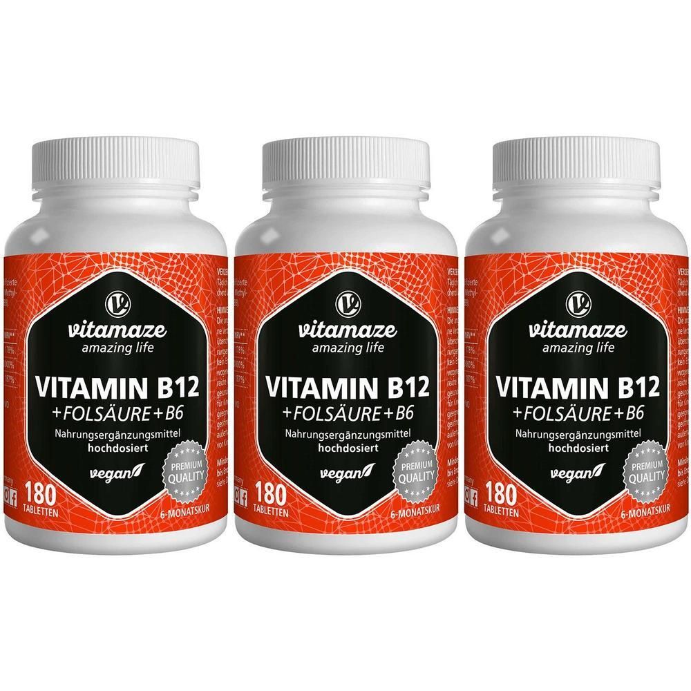 Drei weiße Flaschen mit Vitamin B12-Nahrungsergänzungsmittel. Schwarzes Etikett mit weißer Schrift: vitamaze, Vitamin B12 + Folsäure + B6.