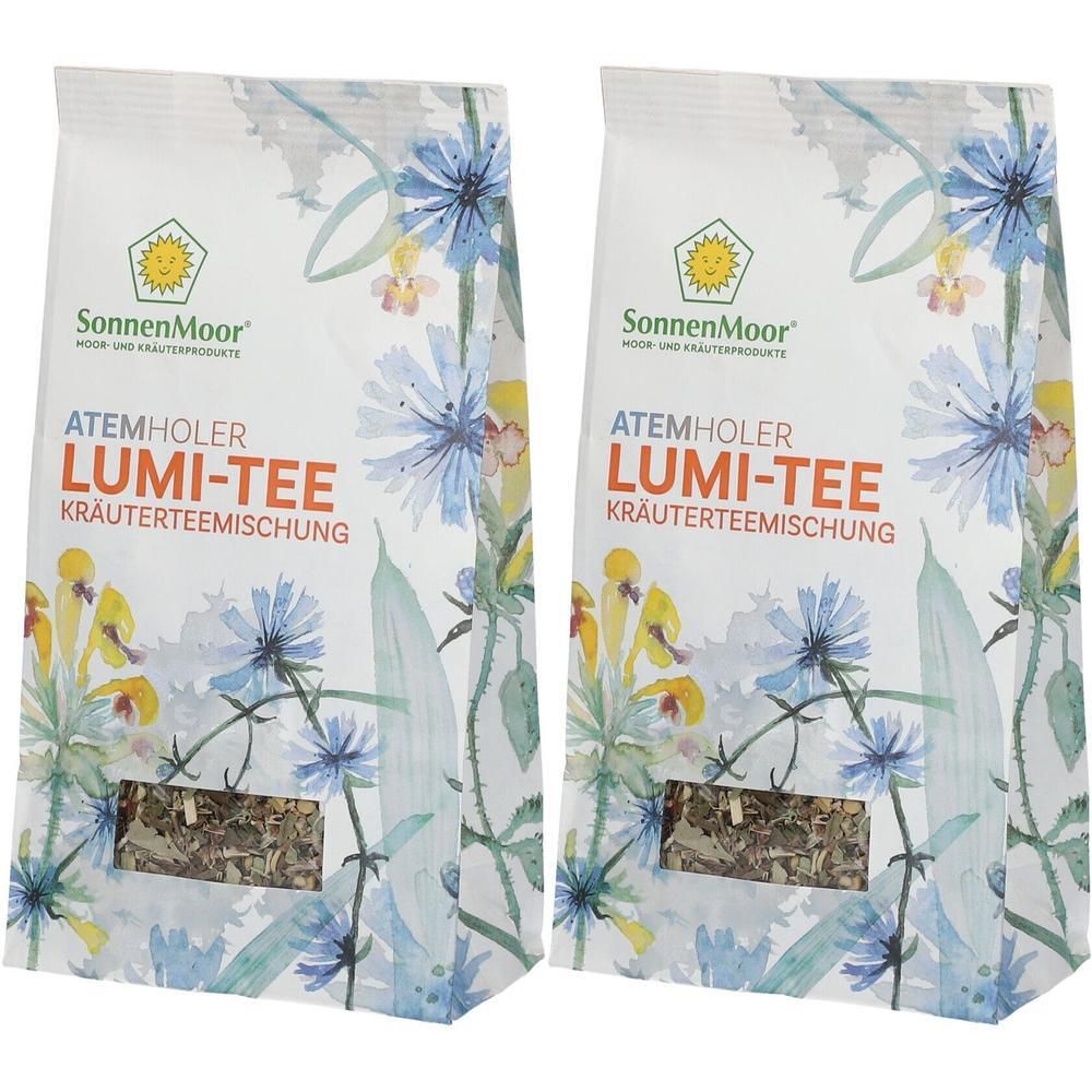 Zwei Beutel Kräuterteemischung. Aufdruck: SonnenMoor, ATEMHOLER LUMI-TEE. Sichtfenster mit Kräutern. Floralmuster.