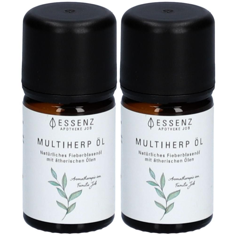 Zwei Flaschen "Multiherp Öl" von Essenz Apotheke Job mit schwarzen Schraubverschlüssen. Braunglasflaschen mit weißen Etiketten.