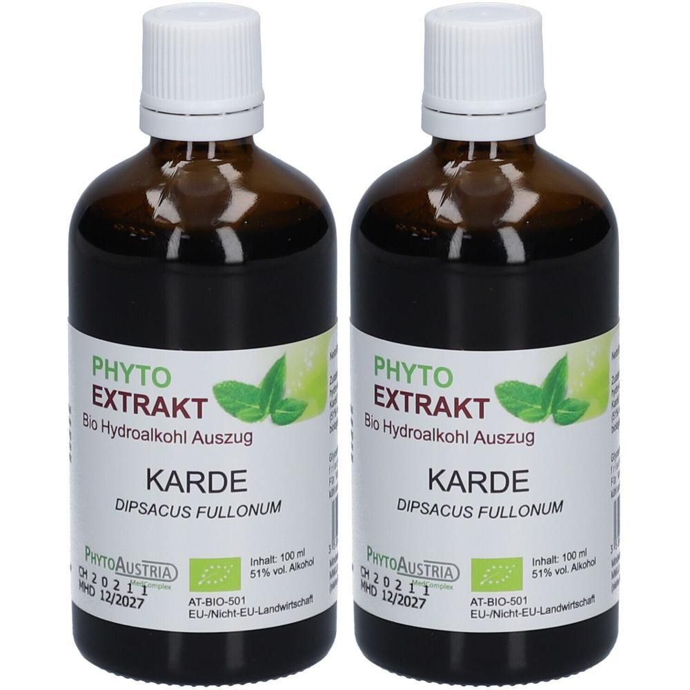 Zwei braune Glasflaschen mit weißem Deckel. Aufschrift: PHYTO EXTRAKT KARDE. Mit Bio-Siegel und Haltbarkeitsdatum.