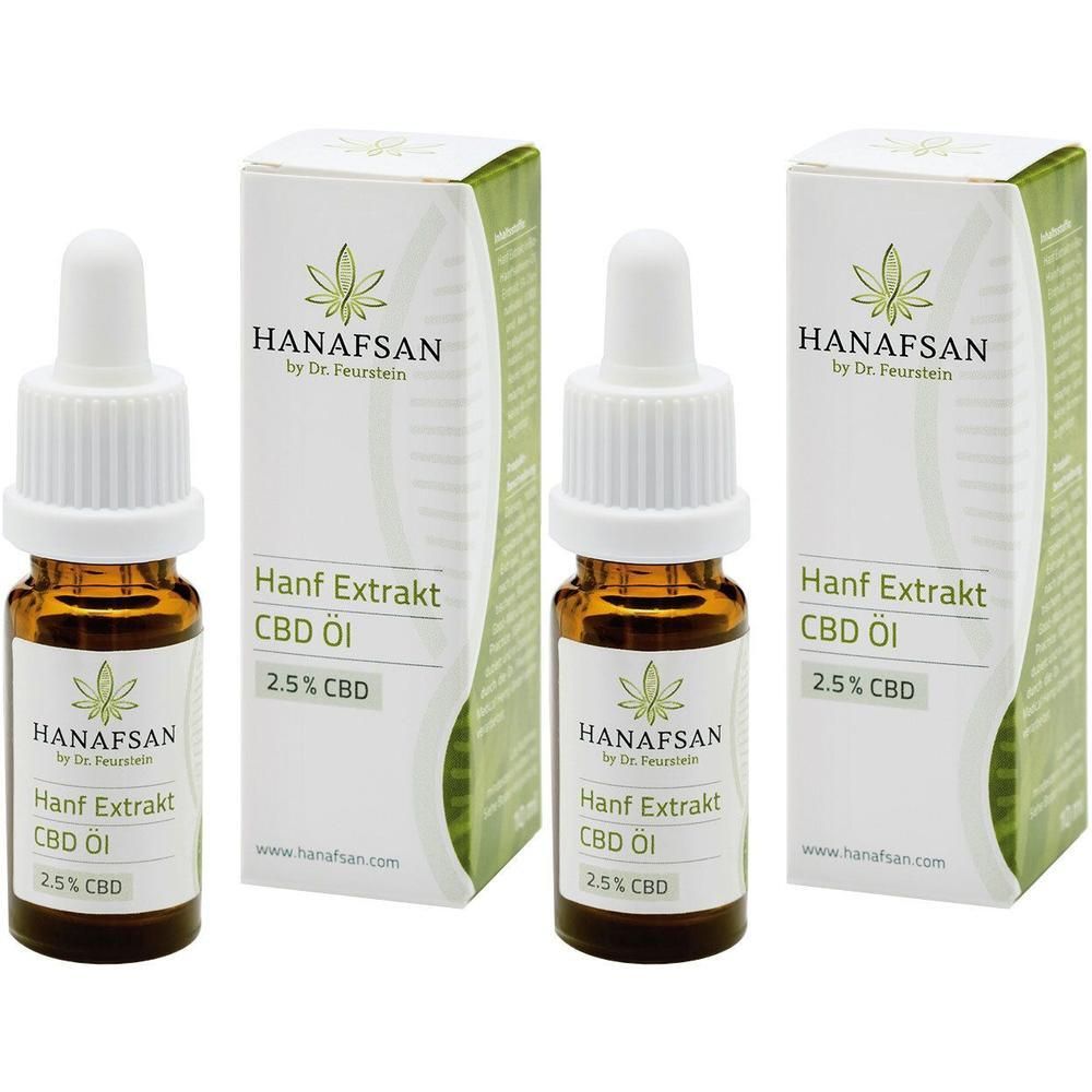 Drei Fläschchen mit braunem Öl und weißen Pipetten, daneben drei Verpackungen. Aufschrift: HANAFSAN Hanf Extrakt CBD Öl 2,5 % CBD.