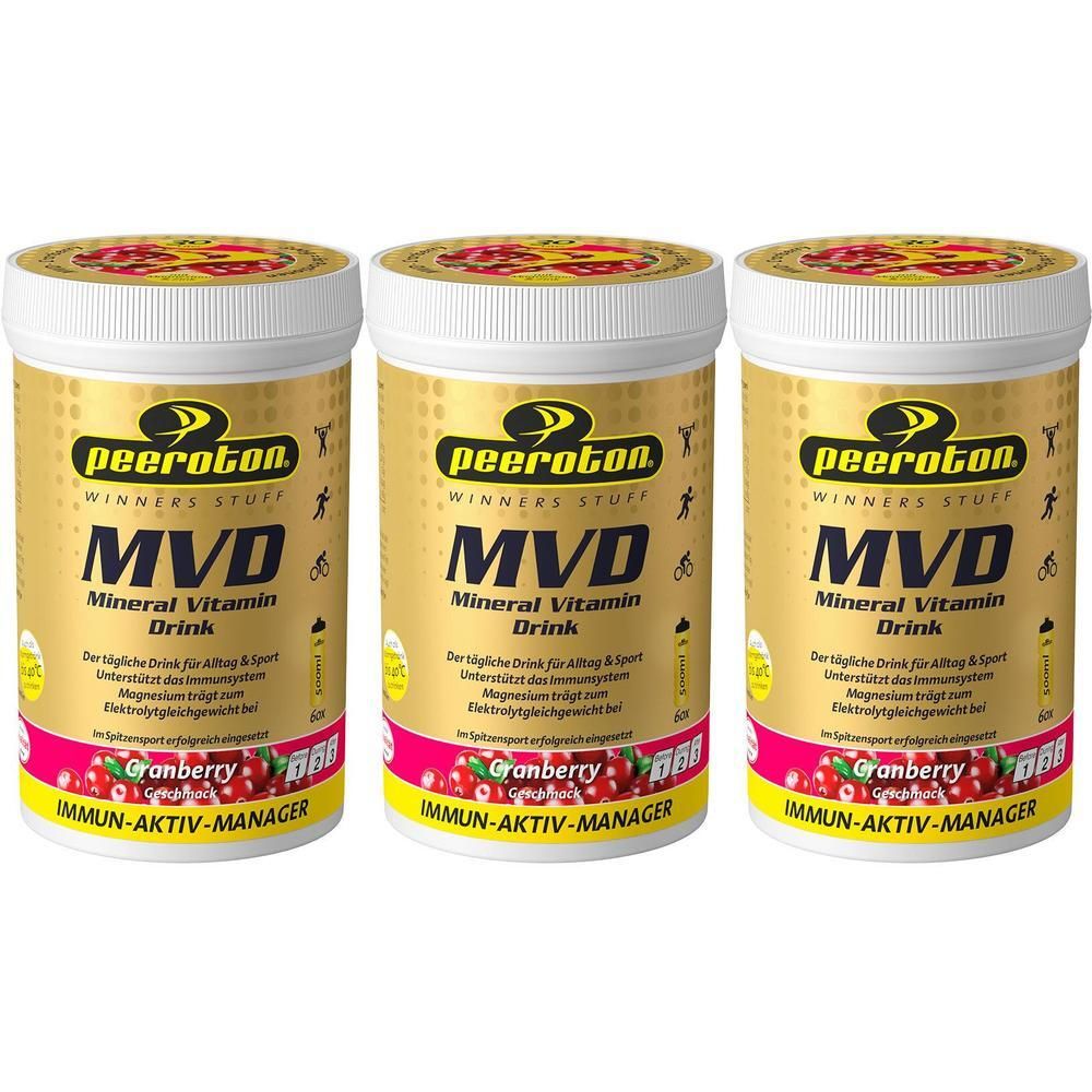Drei Dosen peeroton MVD Mineral Vitamin Drink Cranberry. Goldfarbene Dosen mit weißem Deckel und Produktbezeichnung.
