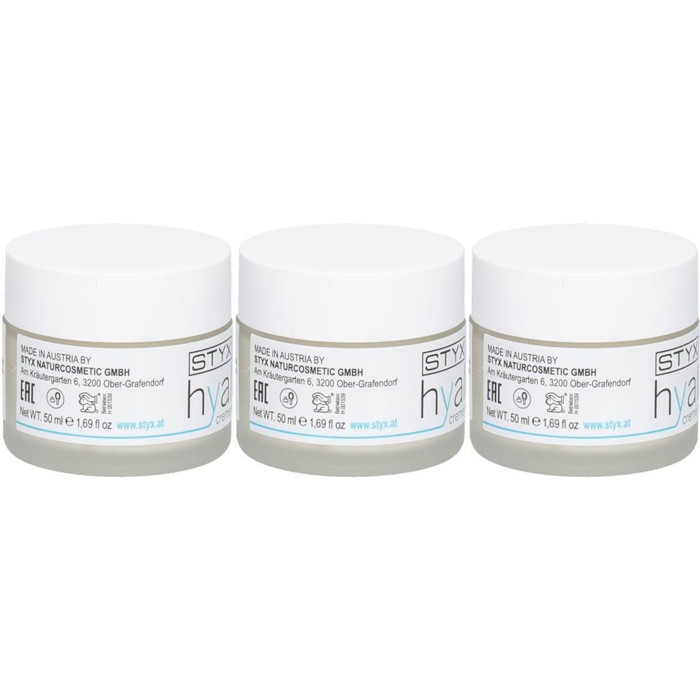 Drei weiße Tiegel mit Hyaluron+ Creme, jeweils 50 ml.