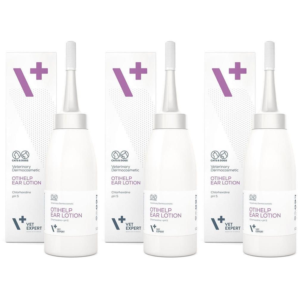 Drei Flaschen VETEXPERT Otihelp Ohrlotion mit Verpackung. Weiße Flaschen mit Applikator. Aufschrift: Otihelp Ear Lotion.