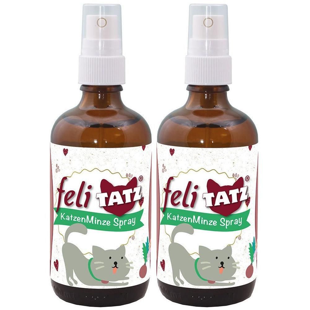 Zwei braune Sprühflaschen mit weißem Aufsatz. Etikett mit Logo, Schriftzug „KatzenMinze Spray“ und Katzen-Illustration.