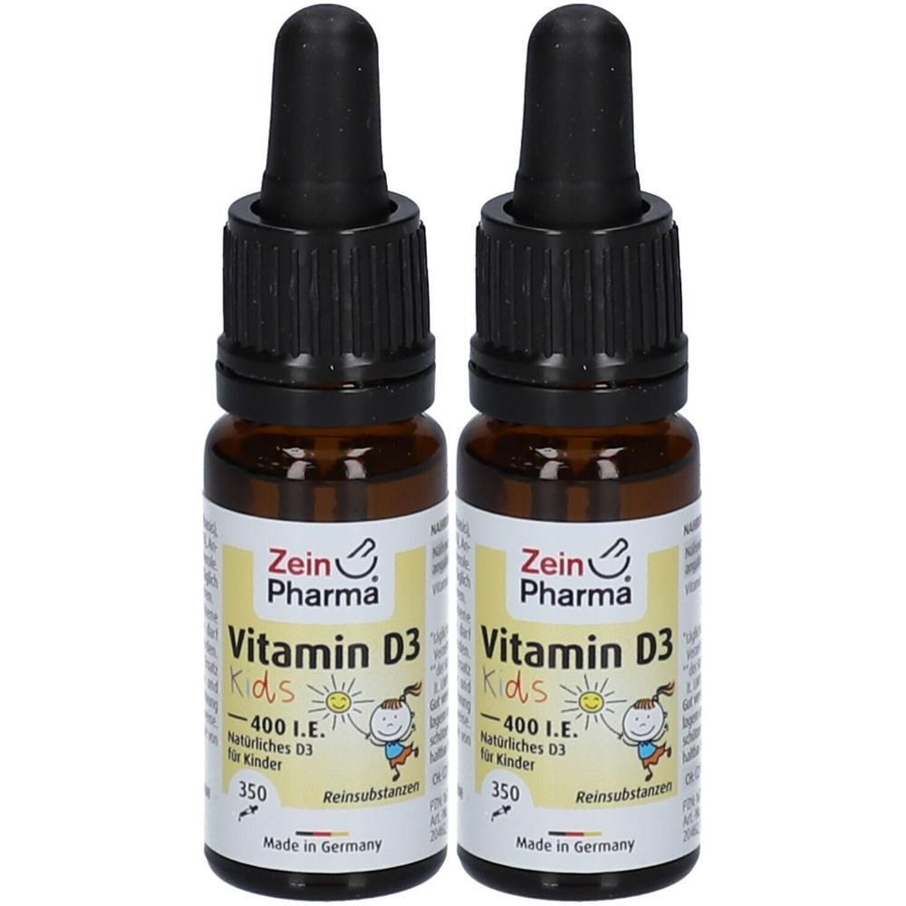 Zwei Flaschen Vitamin D3 Kids. Braune Glasflaschen mit schwarzem Tropfer. Etikett mit Produktinformationen und Logo.