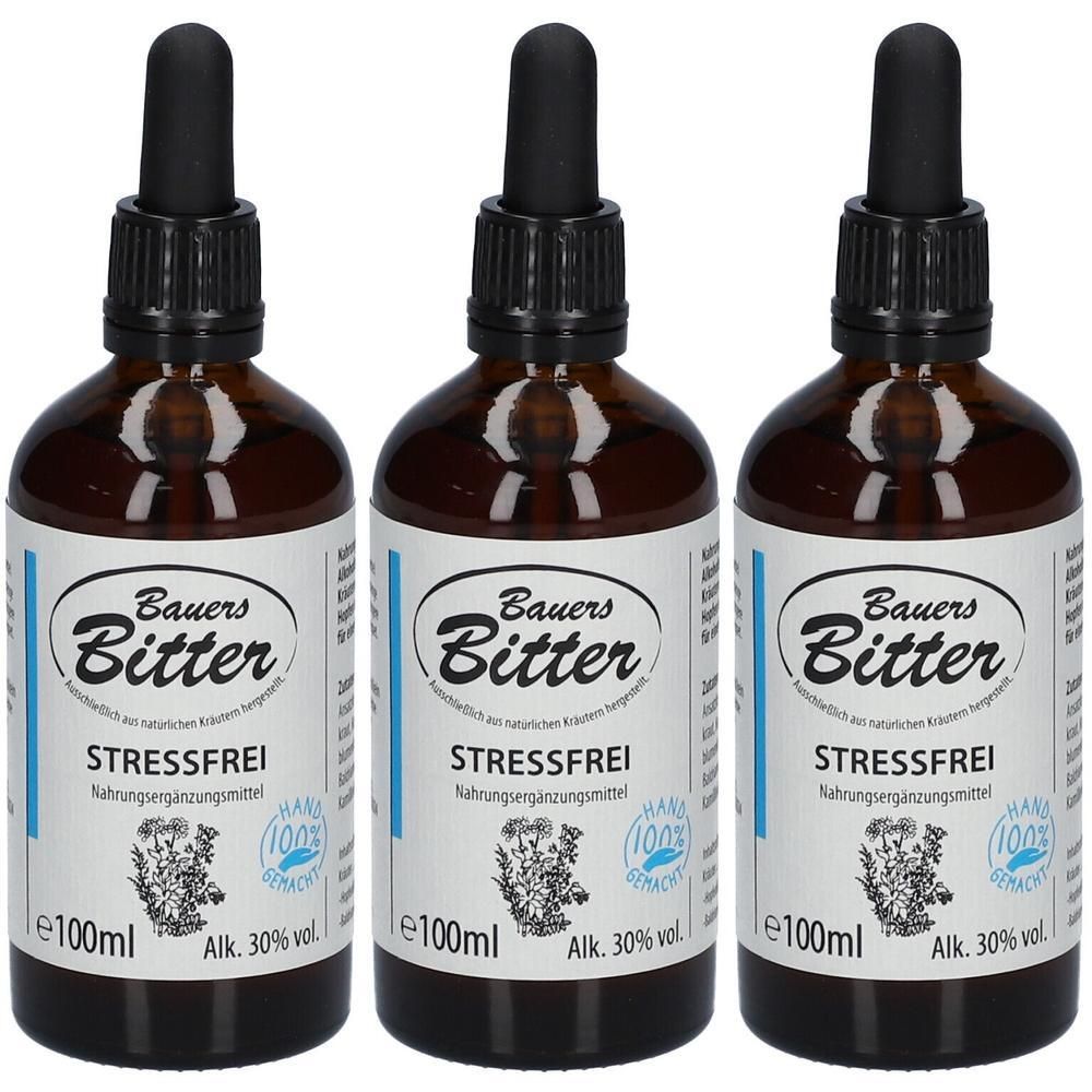 Drei braune Flaschen mit schwarzen Pipetten. Auf den Etiketten steht "Bauers Bitter STRESSFREI". Jede Flasche hat 100ml und 30% Alkohol.