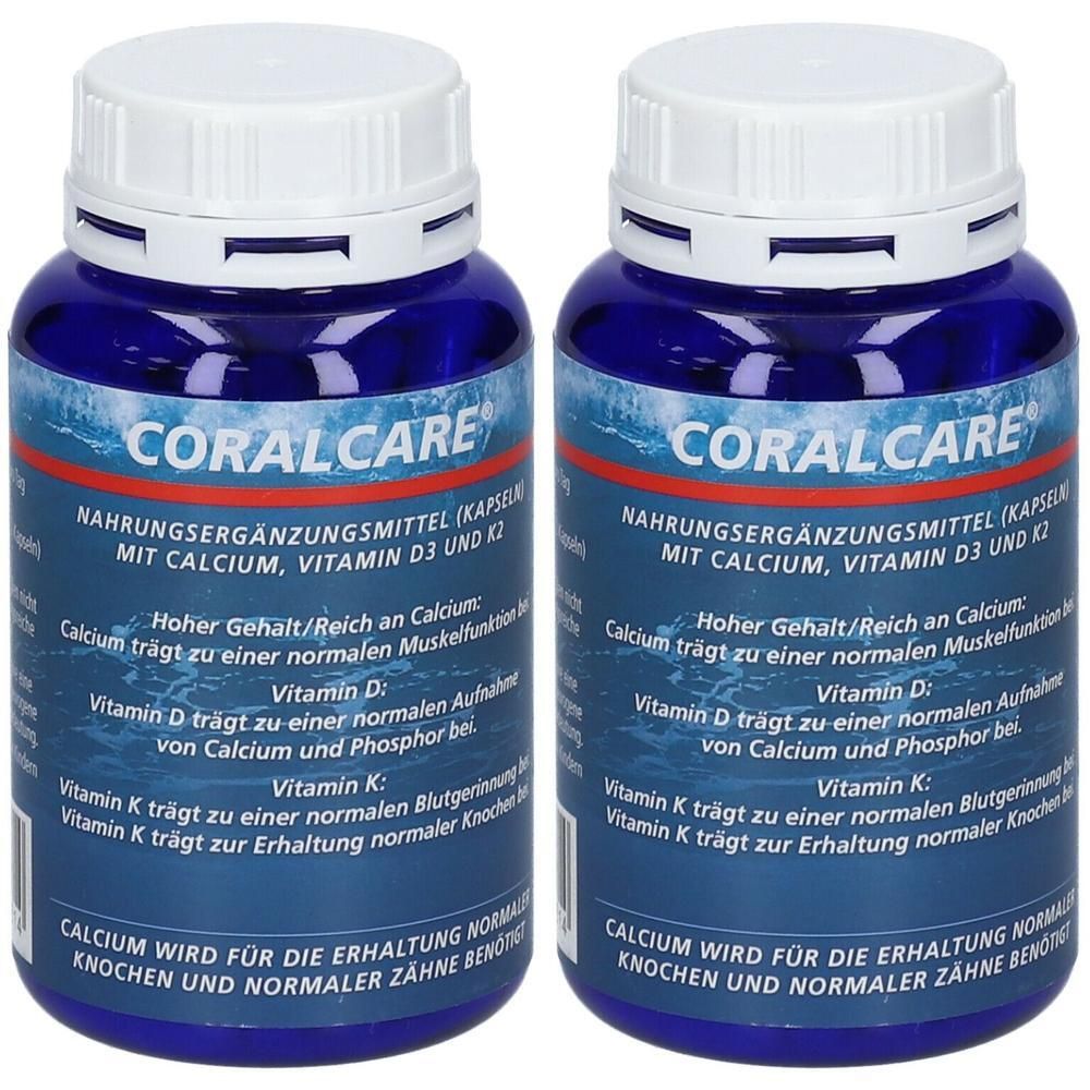 Zwei blaue Flaschen mit weißem Deckel. Aufschrift: CORALCARE, Nahrungsergänzungsmittel mit Calcium, Vitamin D3 und K2. Text in deutscher Sprache.