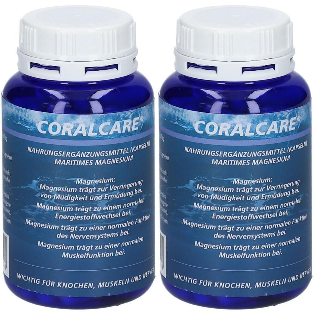 Zwei blaue Flaschen mit weißem Deckel. Aufschrift: CORALCARE, Nahrungsergänzungsmittel, Maritimes Magnesium. Text über Magnesium.