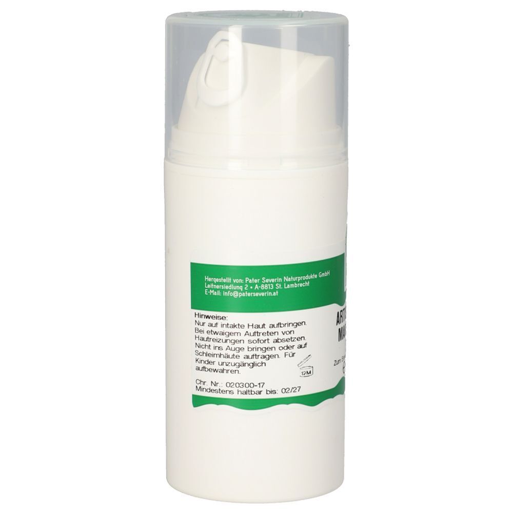 Weiße Spenderflasche mit Pumpsystem. Grünes Etikett mit Anwendungshinweisen, Haltbarkeitsdatum und Herstellerinformationen.