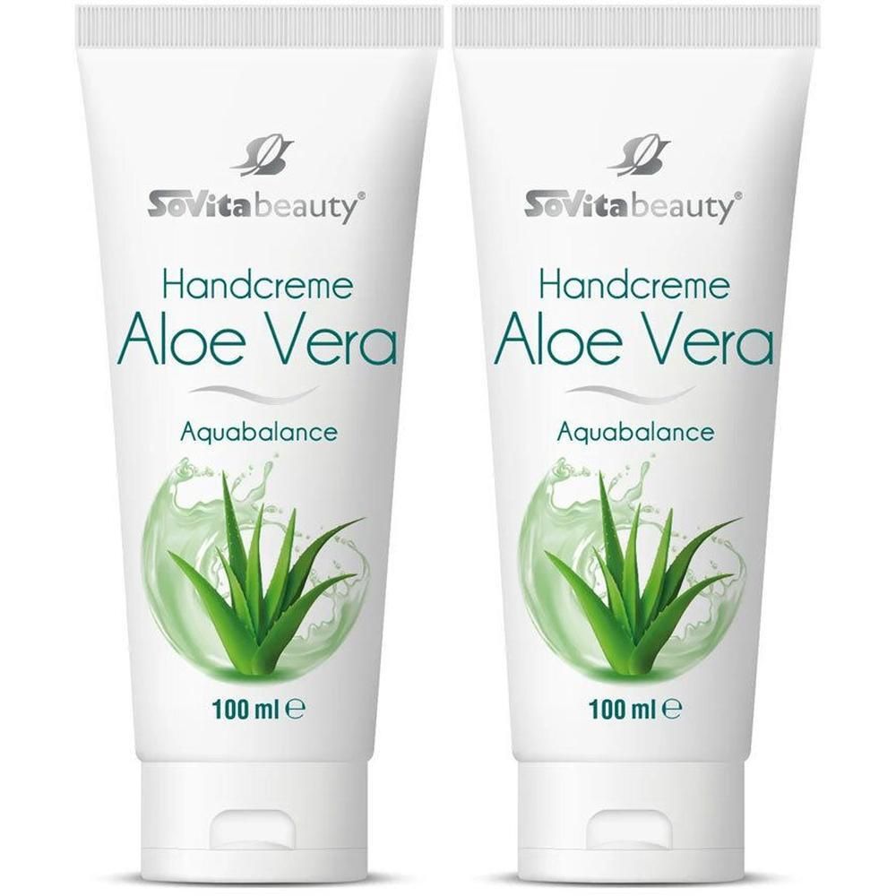 Zwei Tuben Handcreme Aloe Vera. Weiße Tuben mit grünen Aloe Vera-Motiven und Produktnamen. Logo SoVitabeauty.